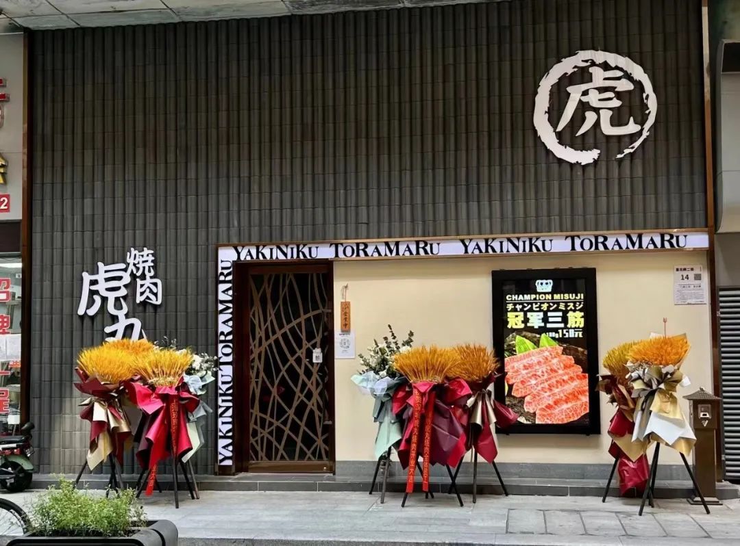 户外广告机应该具备哪些功能,关于户外广告机的核心技术解说