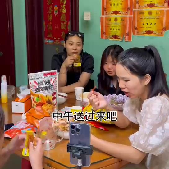 送小女孩的礼物艾莎,儿童礼物女孩4-6岁爱莎