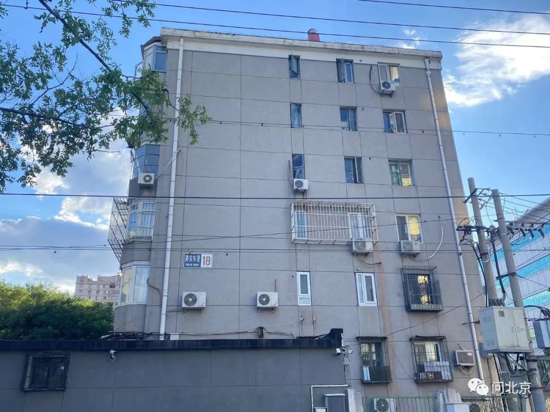 居住小区需配建临时停车位,居民区旁建停车场收费合理吗