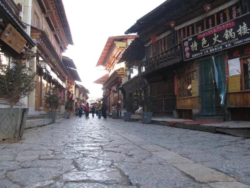 从香格里拉到德钦自驾,香格里拉到德钦沿途地点