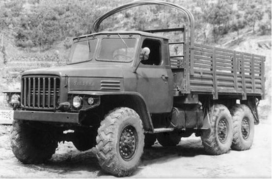 他，11岁赴苏联留学，23岁当一汽第一名职工，40岁却被严刑逼供