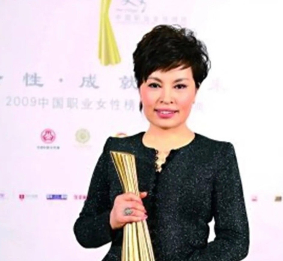 央视主播李瑞英儿子两次坠楼,央视主播李瑞英儿子坠楼后怎样了