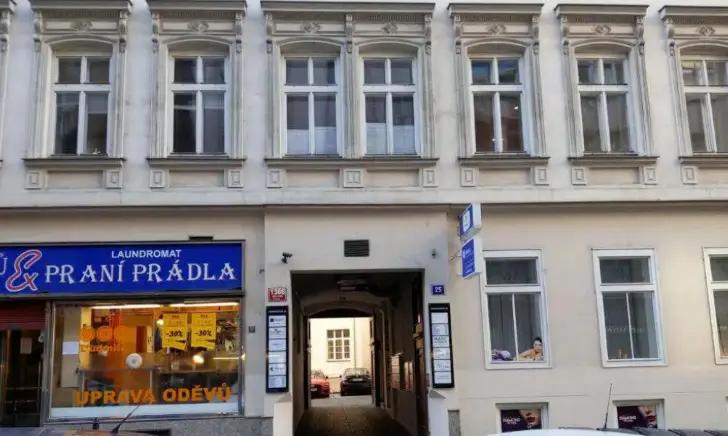 作为发达国家的捷克，为何走上自甘堕落的道路，沦为情色天堂？