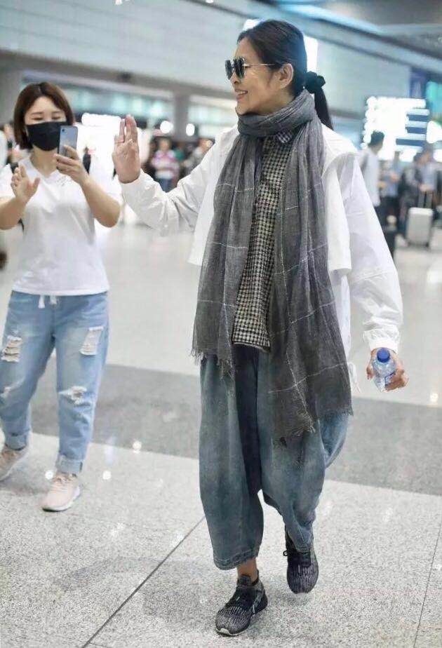 倪萍最显老态的照片,61岁倪萍从爆肥到暴瘦