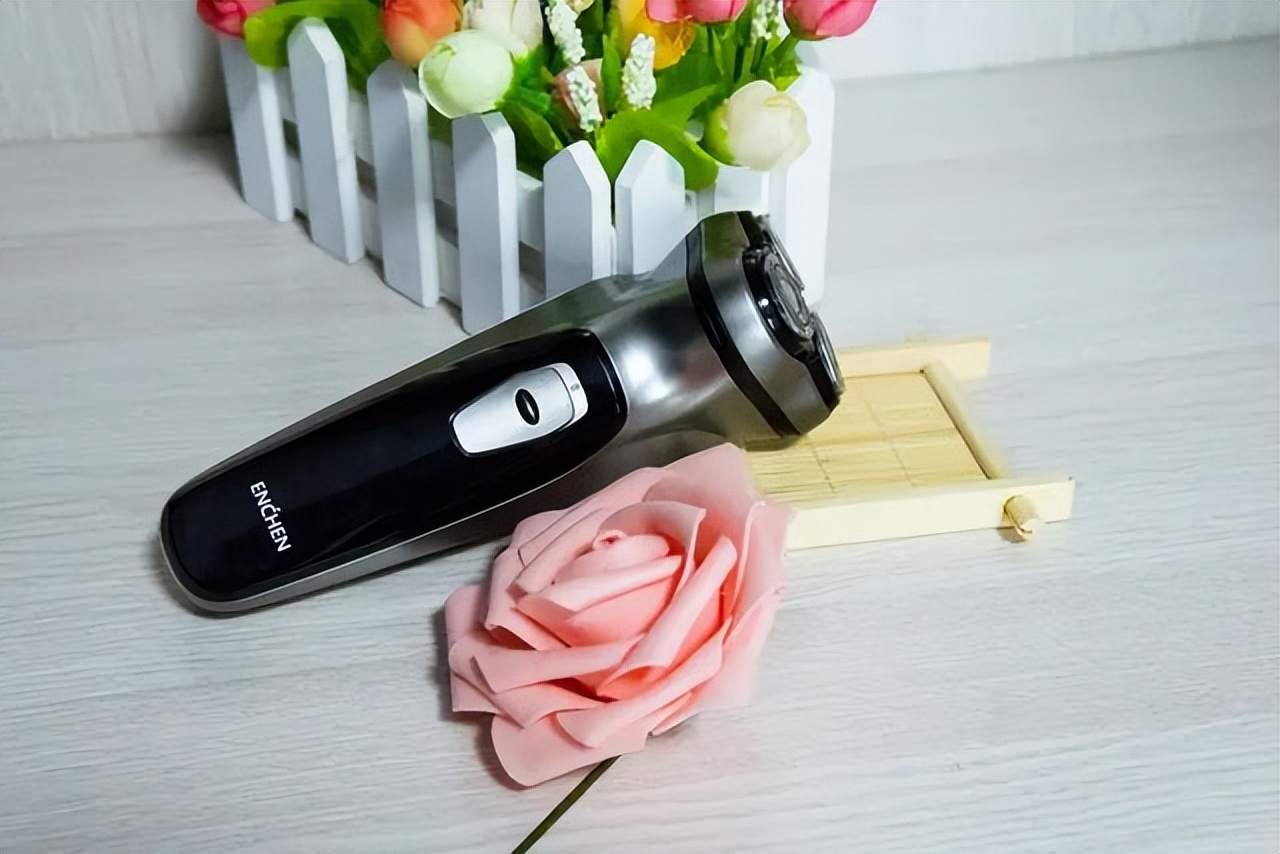 剃须刀钝了怎么修好用图解,剃须刀变钝了怎么办