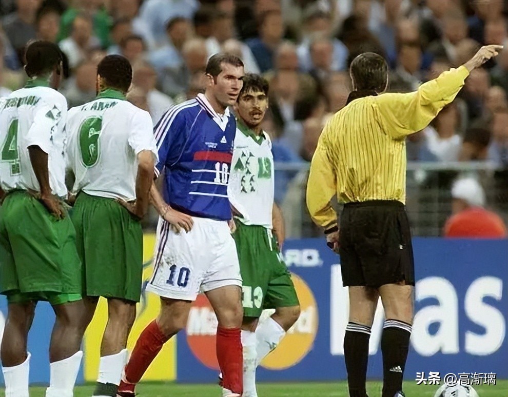 艺术足球齐达内,足球大师齐达内价格