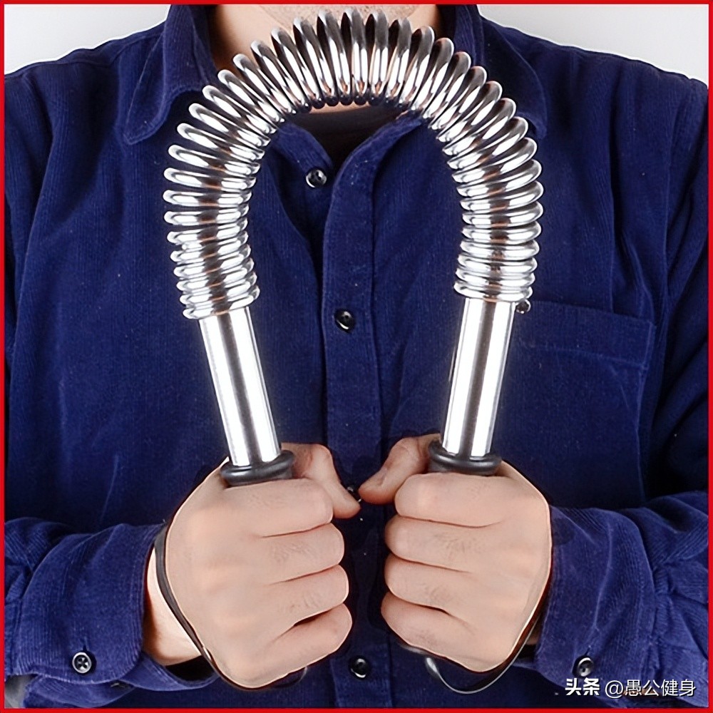 用臂力器练肱二头肌,用臂力器锻炼胸肌有效果吗