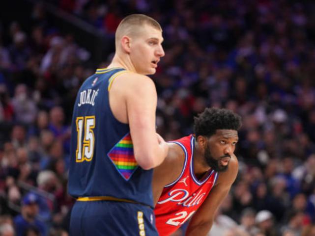 约基奇看库里表情,约基奇不摸球