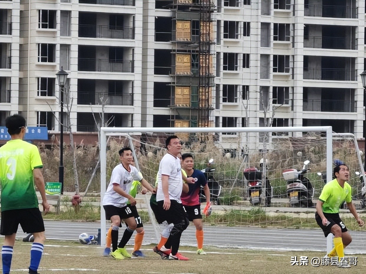 广西区教职工足球比赛,问鼎全州中小学校园足球联赛冠军