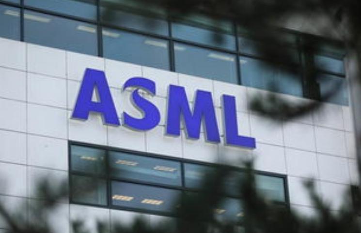 荷兰的光刻机前景怎么样,荷兰光刻机巨头披露中国订单