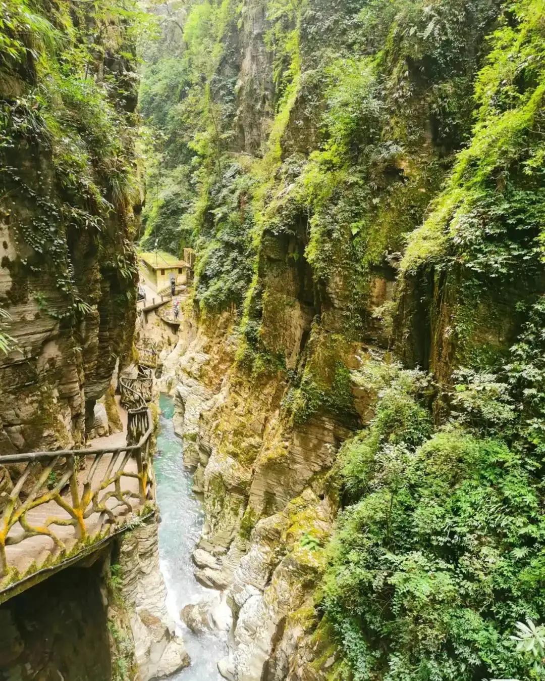 西安到恩施自驾沿途哪些旅游景点,恩施哪个景点不用爬山的路线好走