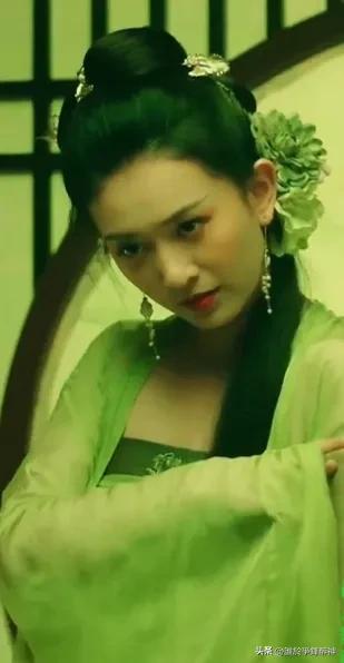 雪中悍刀行童颜老怪,雪中悍刀行鱼幼薇身旁老者