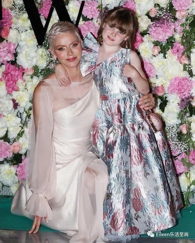 收钱才不离？70亿豪门夫妇为什么难破婚变传言？