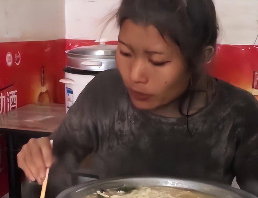 水泥西施被揭穿后现状如何,网红水泥西施直播骗局