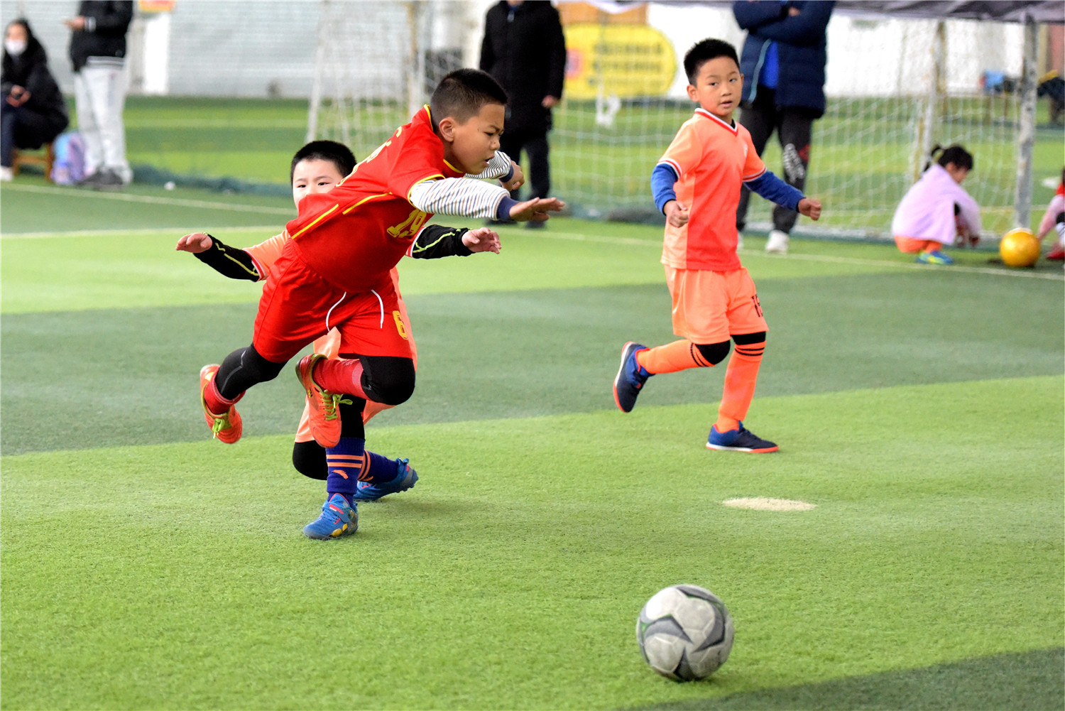 桂林翠竹小学足球赛,桂林市临桂区第一小学足球赛