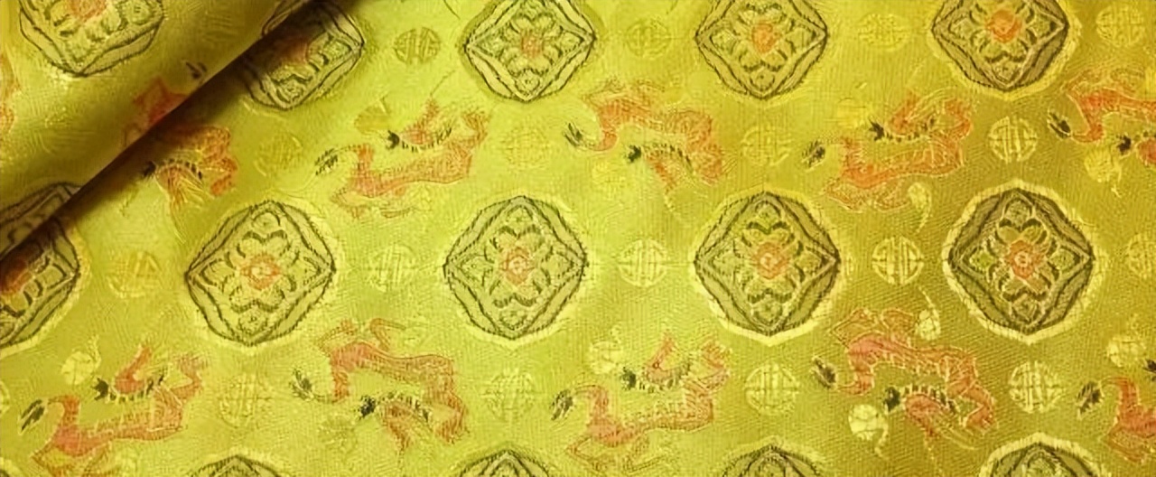 服装面料的种类及特点,常用的衣物面料档次排名