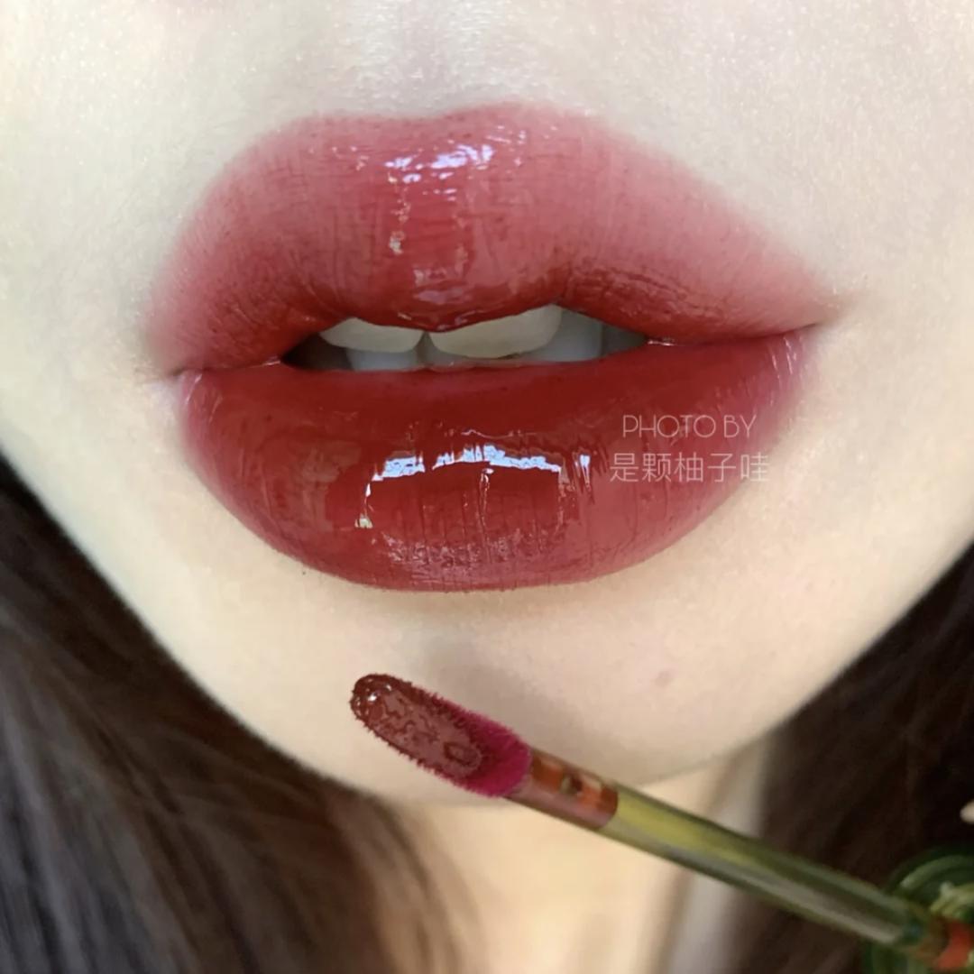 在某音某书爆火的彩妆究竟是不是智商税？这几款你肯定买过