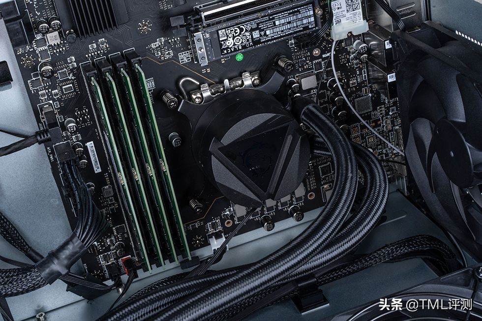 旗舰级游戏电脑微星宙斯盾ti5,微星宙斯盾ti512代评测