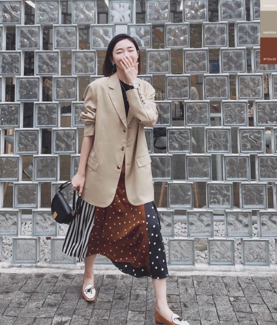 这才是40大女人的穿衣典范,这才是40女人该有的打扮