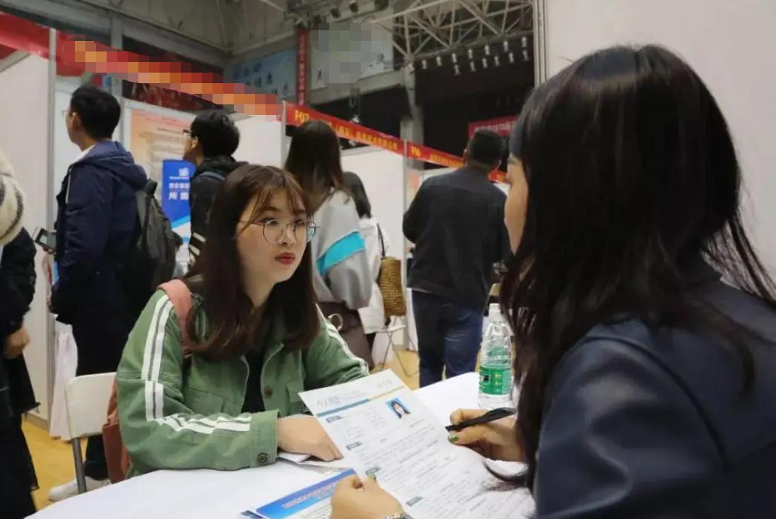 中铁二十二局本科生一般工资,中铁二局2024校招待遇