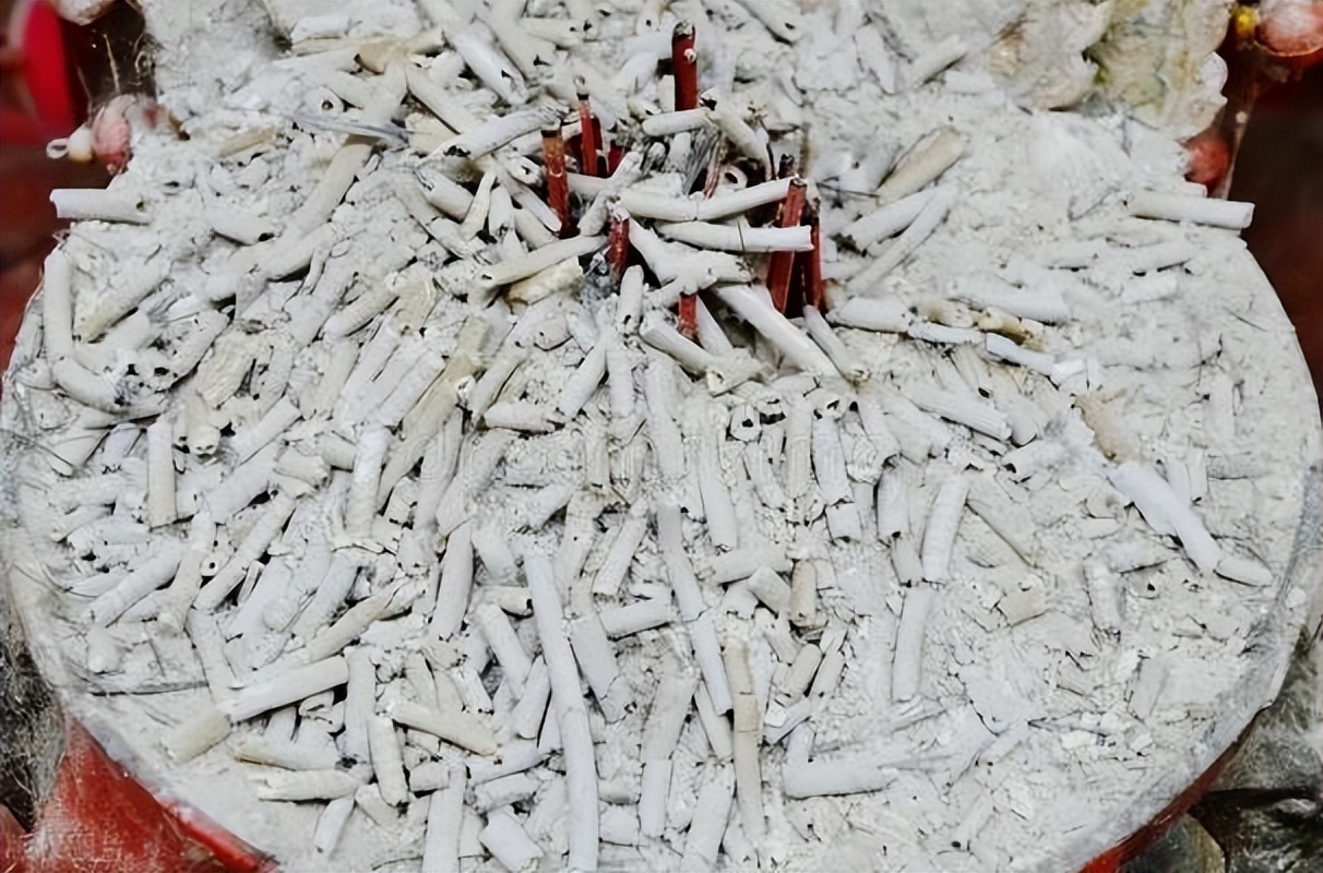 不锈钢锅怎么用才不发黄发黑,用什么擦不锈钢锅不会黑