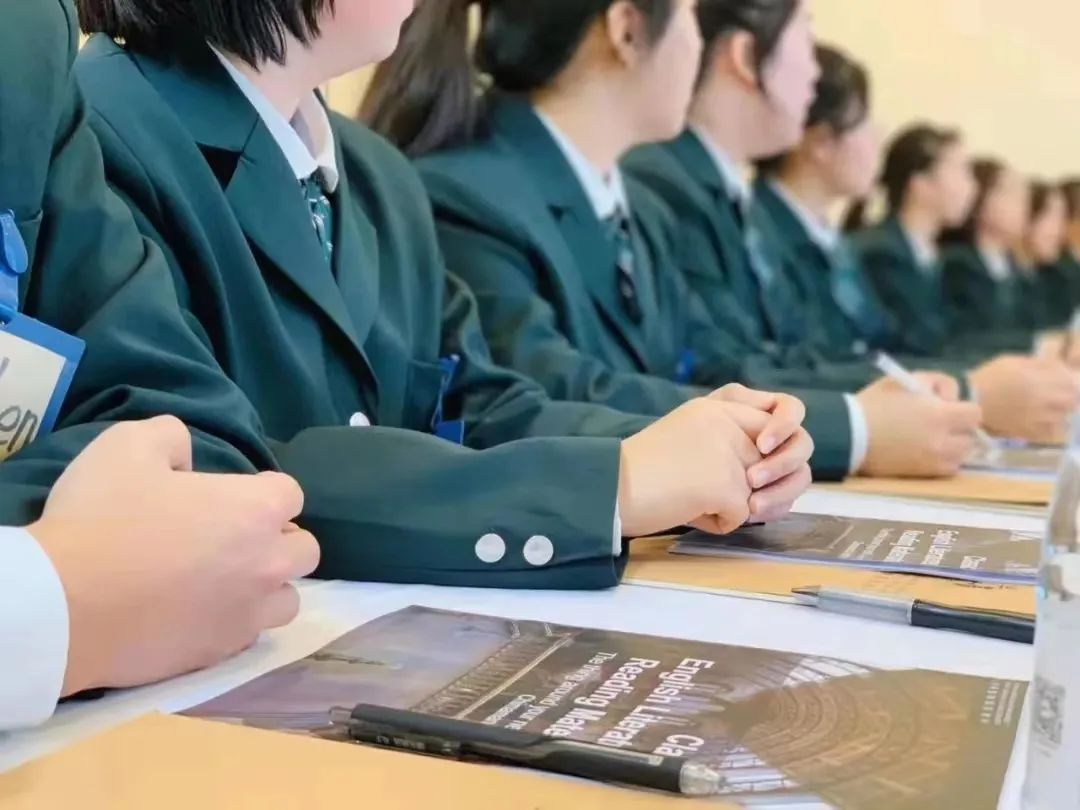 上海天华英澳美国际学校操场,上海天华英澳美国际学校