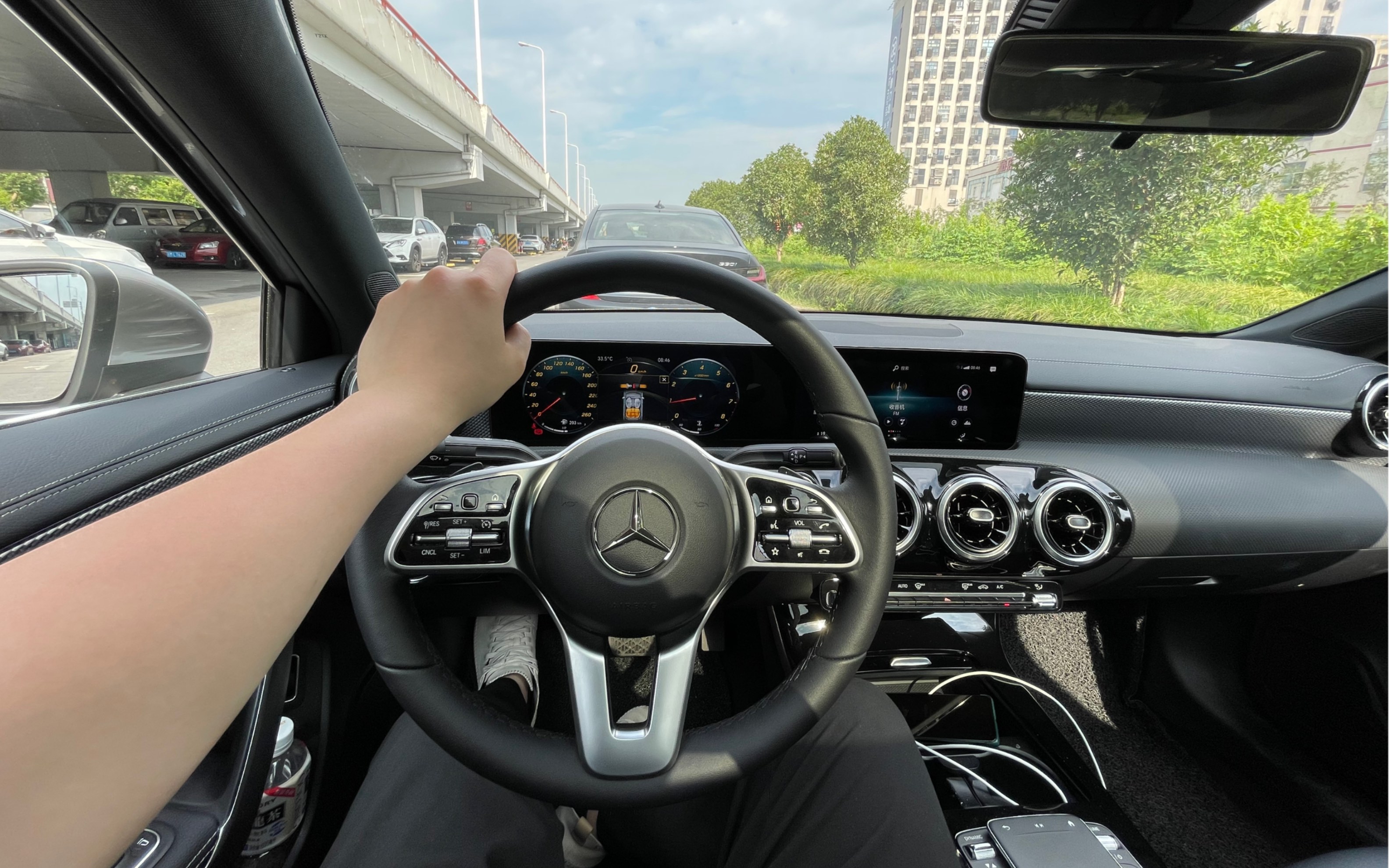 堂叔和堂哥赚钱后，我从人人夸张的大学生变成了反面例子