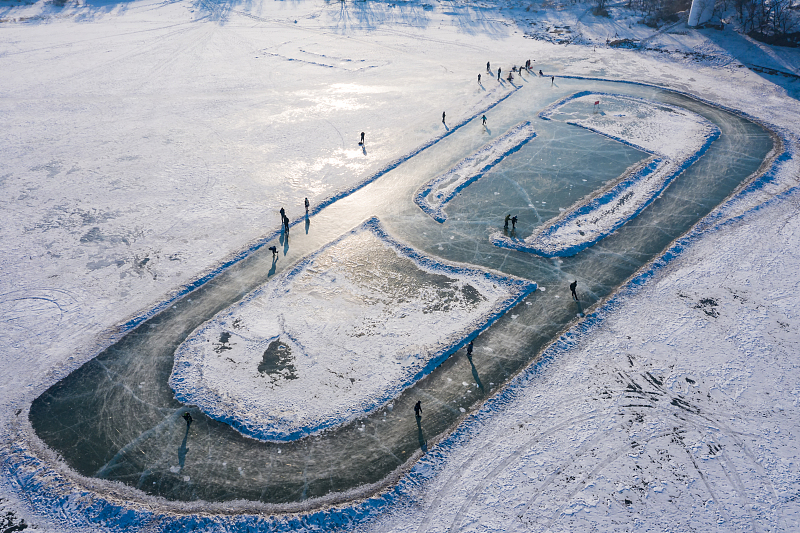 北国小城，全民滑雪的快乐日子