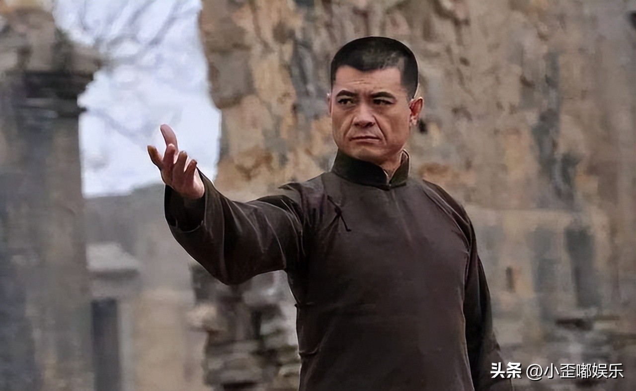 “抗战神剧”专业户演员，如今全糊了，他们的“没落”该怪谁呢？