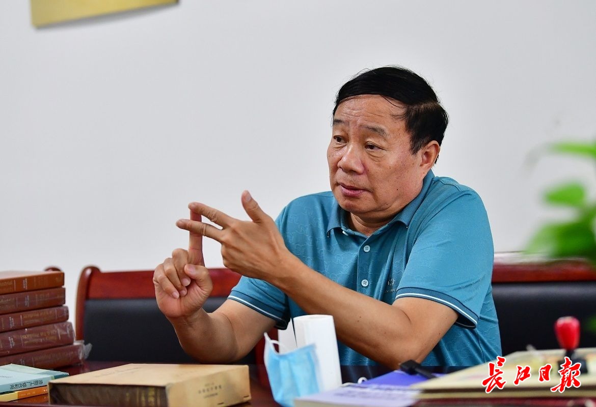 “油教授”何东平：将每一粒米都“榨干”，为国产食用油“加油”