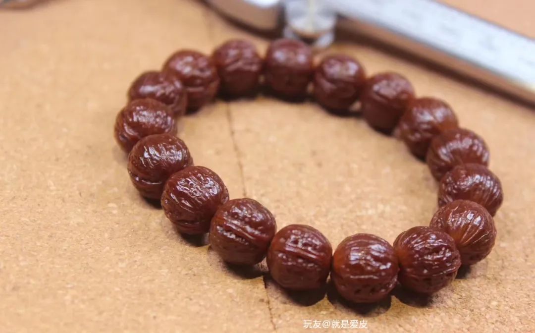 盘了10年的文玩核桃可以卖多少钱,盘了两年的核桃能卖啥价格