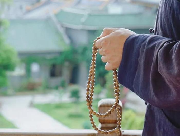 南怀瑾先生讲阿弥陀佛的正确读音,南怀瑾纠正赵朴初阿弥陀佛发音