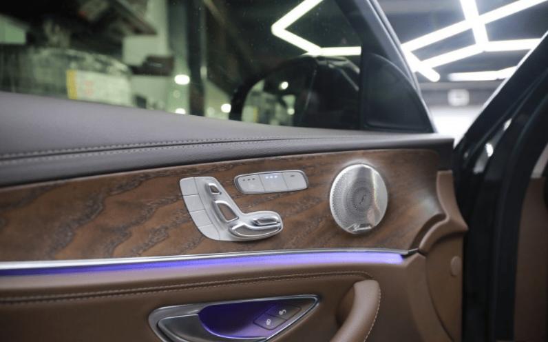 18款奔驰e300l改装座椅通风教程,开车后背屁股总出汗怎么解决