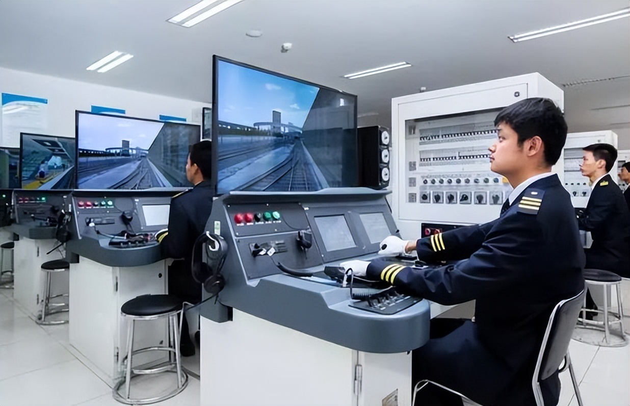 高考复读还有什么专业可以报考,高考不建议复读的四种专业