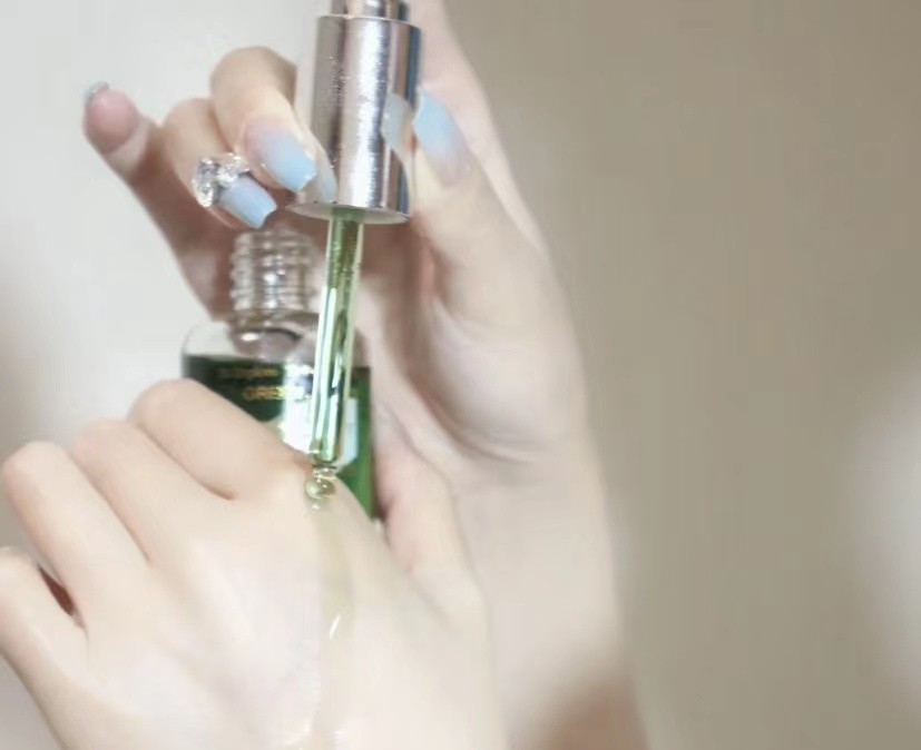 润肤油适合什么皮肤使用呢,皮肤干燥用什么润肤油最好