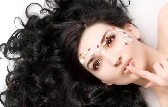 外阴一侧肥大要紧吗,下体有病变都会有什么预兆