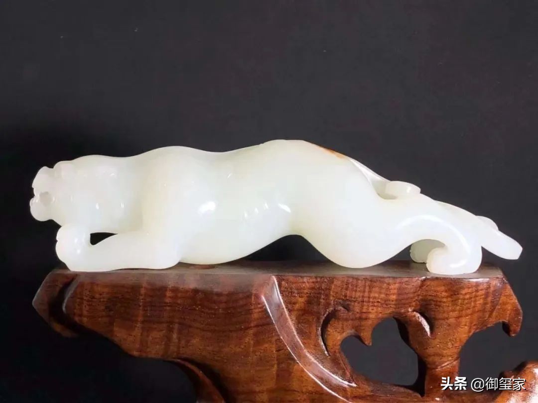 女生戴和田玉的好处有哪些呢,戴和田玉有什么好处与讲究