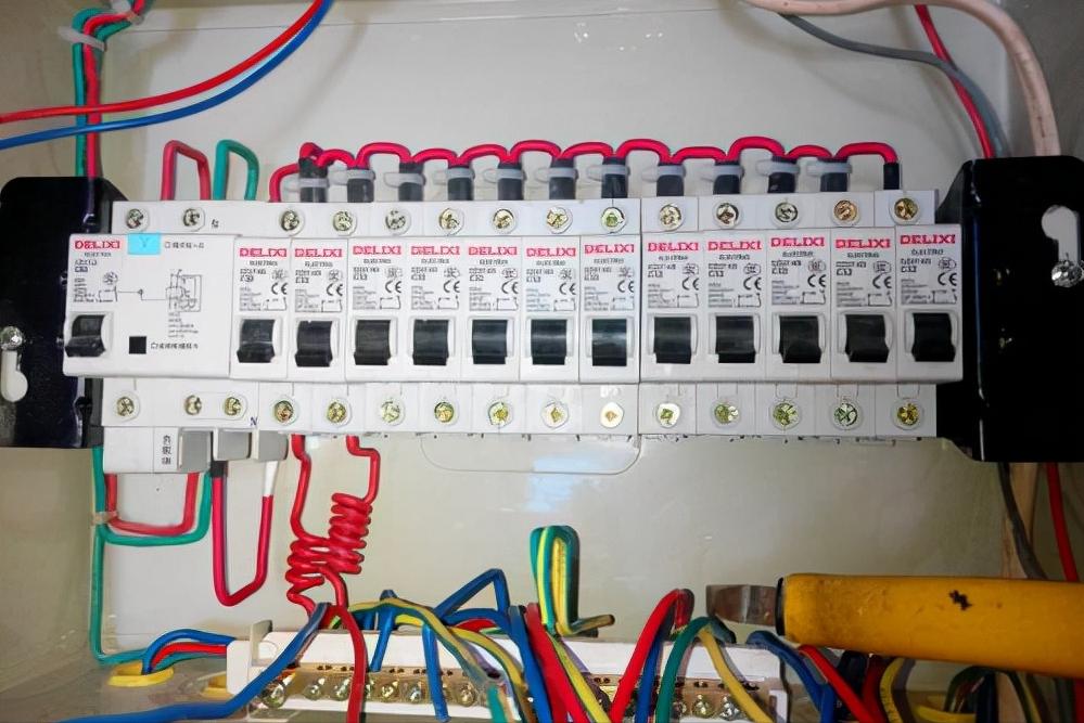 空调一般都有哪些故障跟解决方法,空调常遇到的问题