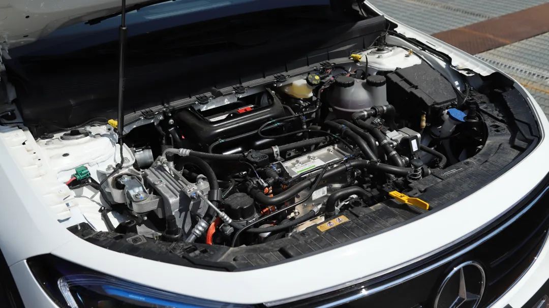 奔驰电车新能源2023款eqb落地价,奔驰eqaeqbeqc哪个大