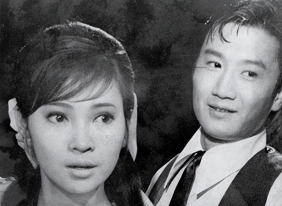 相差49岁的爷孙恋，12年后换回2000万分手费，coco这么做值吗？