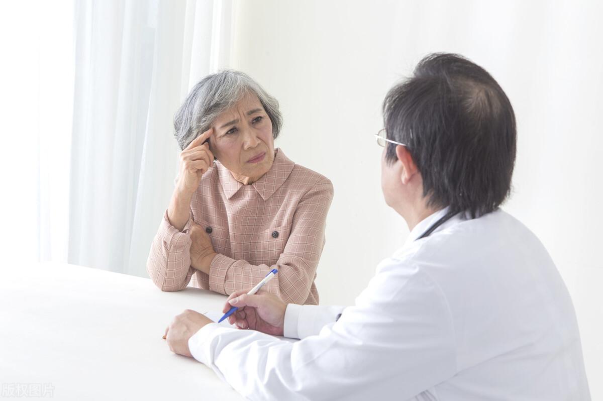 我65岁，自驾游半年，生病后儿子儿媳不给生活费，我该怎么办？