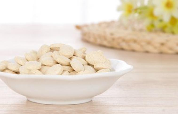 狗不吃饭怎么办还无精打采,狗不吃饭精神很好怎么办