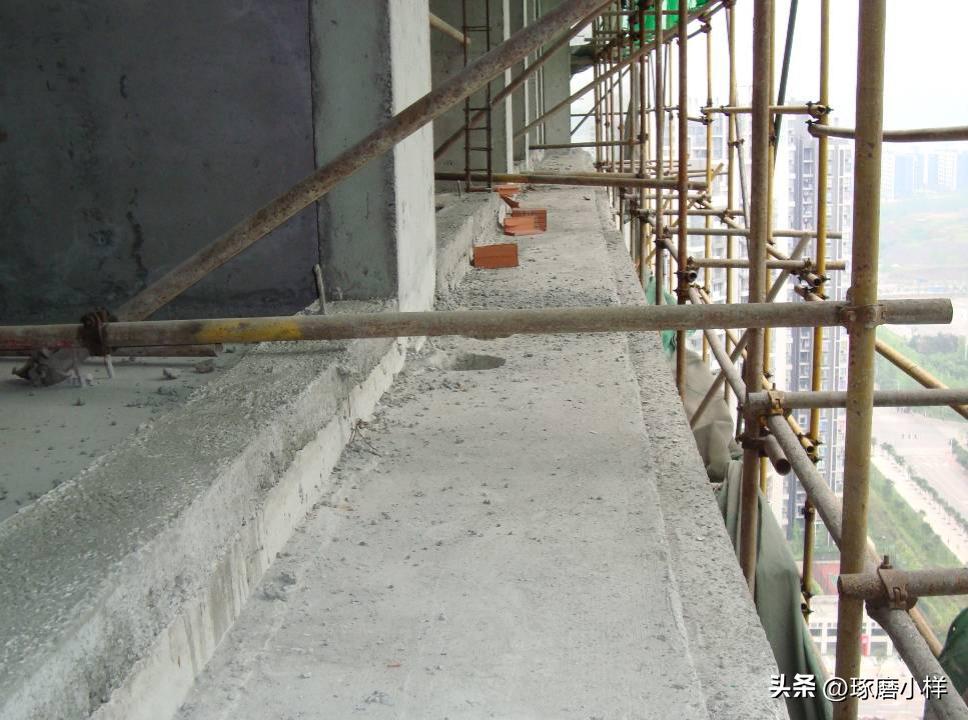 悬挑式脚手架搭设施工方案,旧房改造悬挑式脚手架搭设