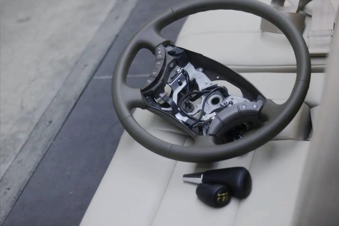 陆巡lc100中控台翻新视频,陆巡lc100内饰翻新