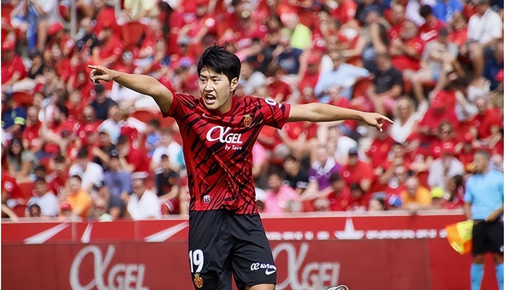 李康仁加盟米兰,李康仁西甲数据