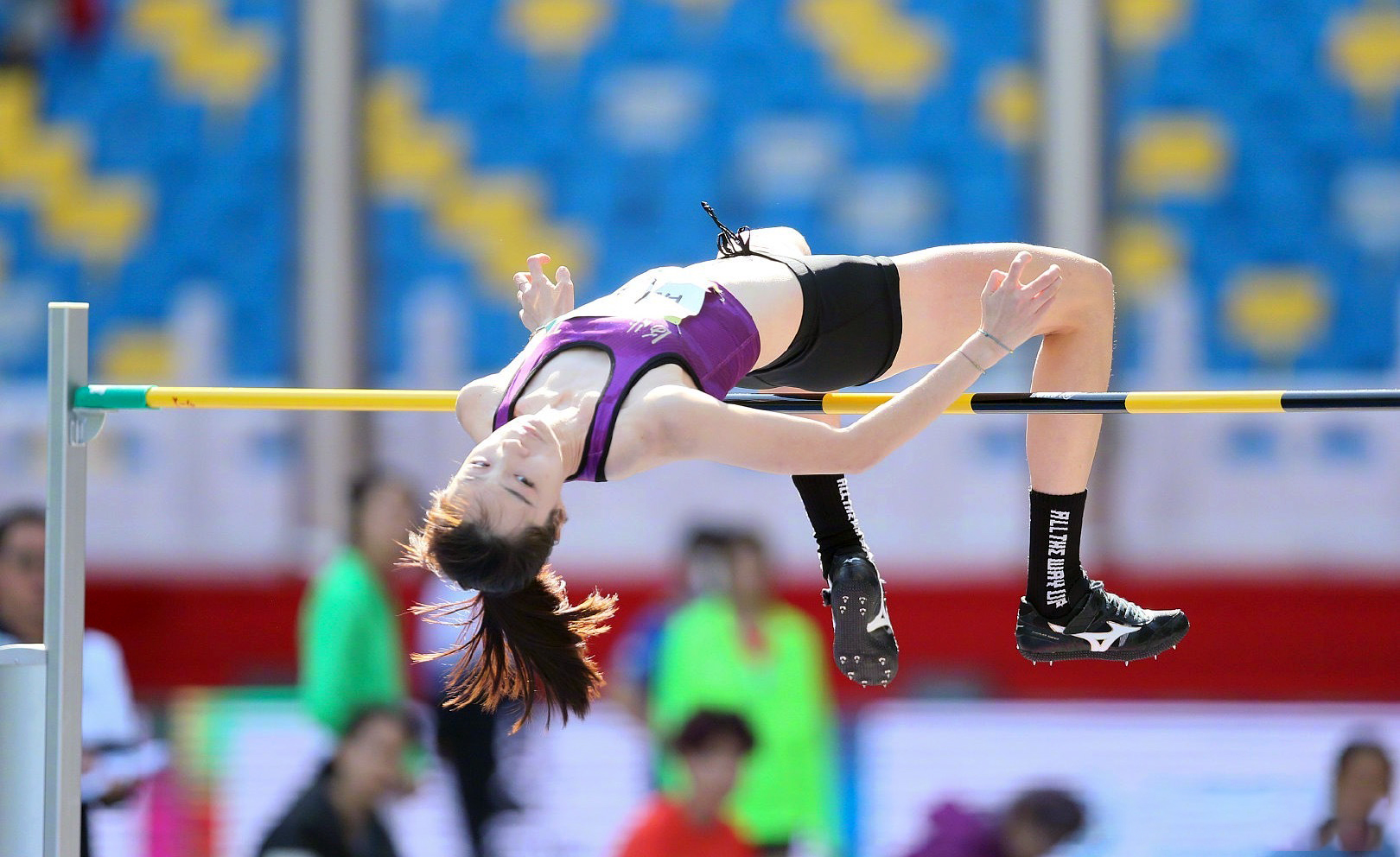 “跳高美女”胡麟鹏的跳高之路,跳高女神胡麟鹏简介