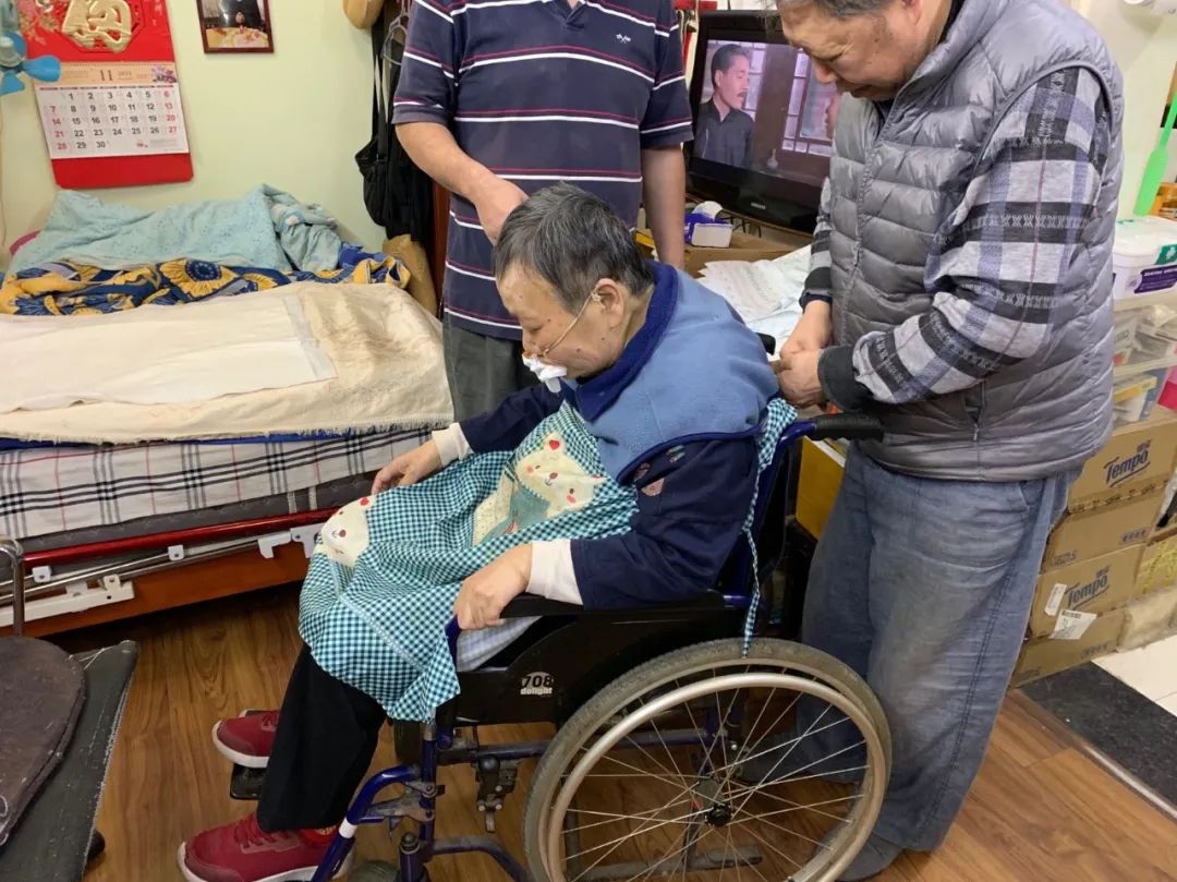 为老人洗澡洗衣服,为老人洗澡一般多少钱