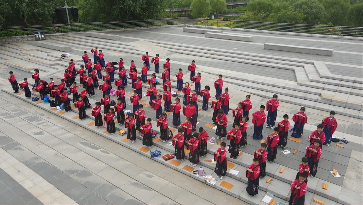 知行合一书行万里——淄川区曜华小学赴临淄开展研学活动