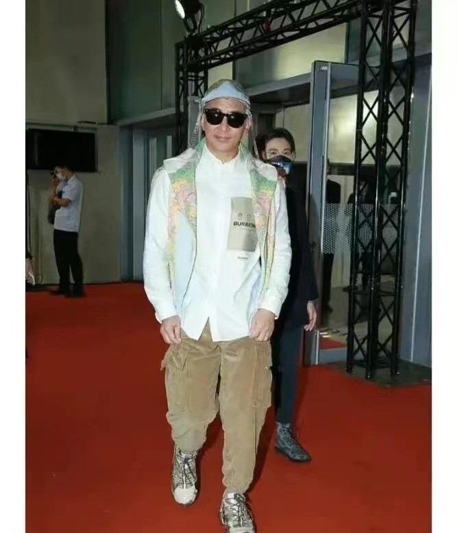 韩国人看具俊晔和大s汪小菲,具俊晔大s困在一起跳舞