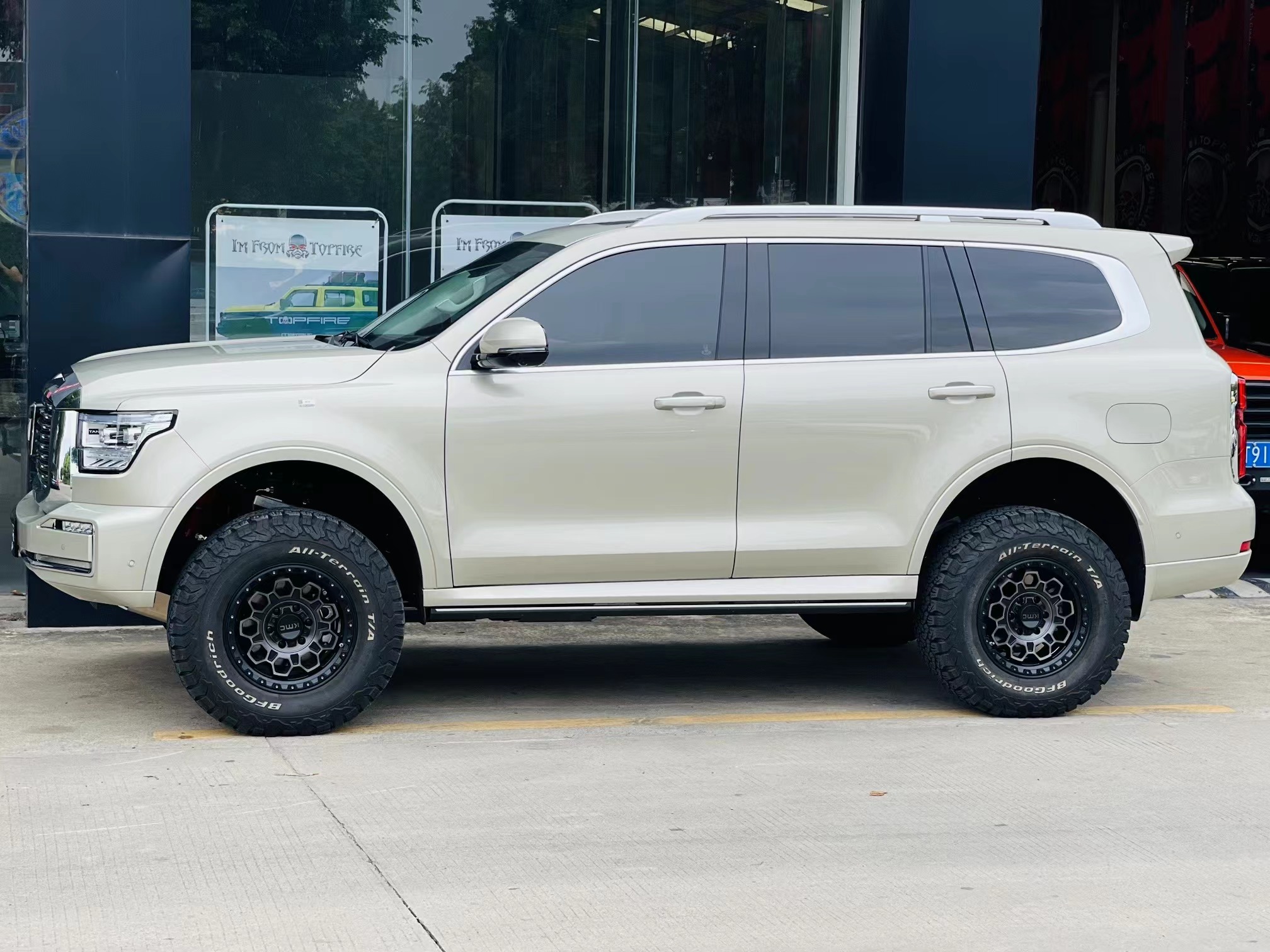 坦克500轮胎19寸跟20寸差别,长城坦克500最新款改装限量版